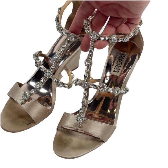 Badgley Mischka Embellished Jewel Heel Satin Wedge Ivory Cream US 8 Formal Party - Picture 5 of 7